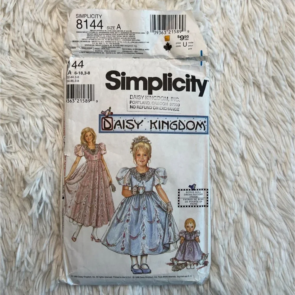 Daisy Kingdom Simplicity Sewing Pattern Dress + 18 In Doll Patterns 8144‎ 1988